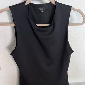 Express Body Contour Top